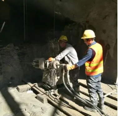 菏泽水下抗分散灌浆料特点 水下不分散注浆料介绍